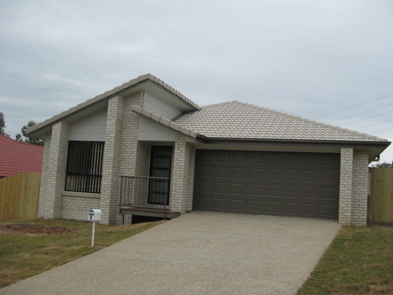 9 Salomon Court, Goodna QLD 4300