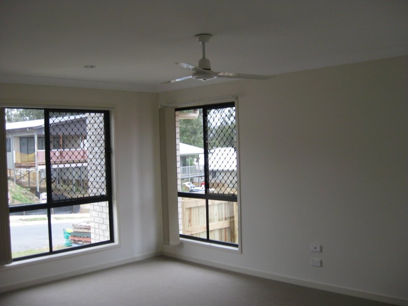 9 Salomon Court, Goodna QLD 4300