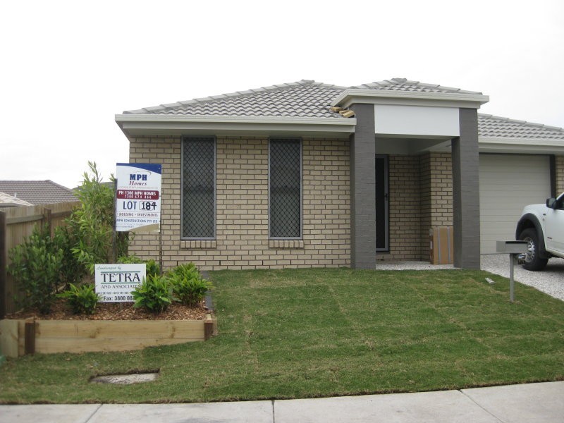 11 Scott Way, Redbank Plains QLD 4301