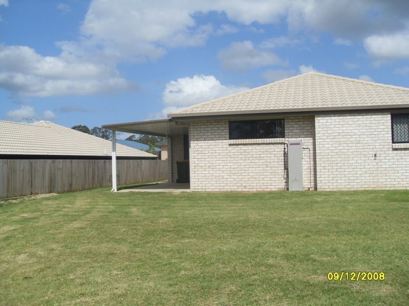 18 Monivae Circuit, Eagleby QLD 4207