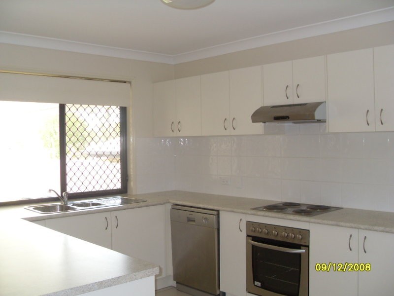 18 Monivae Circuit, Eagleby QLD 4207