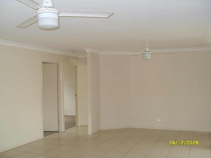 18 Monivae Circuit, Eagleby QLD 4207