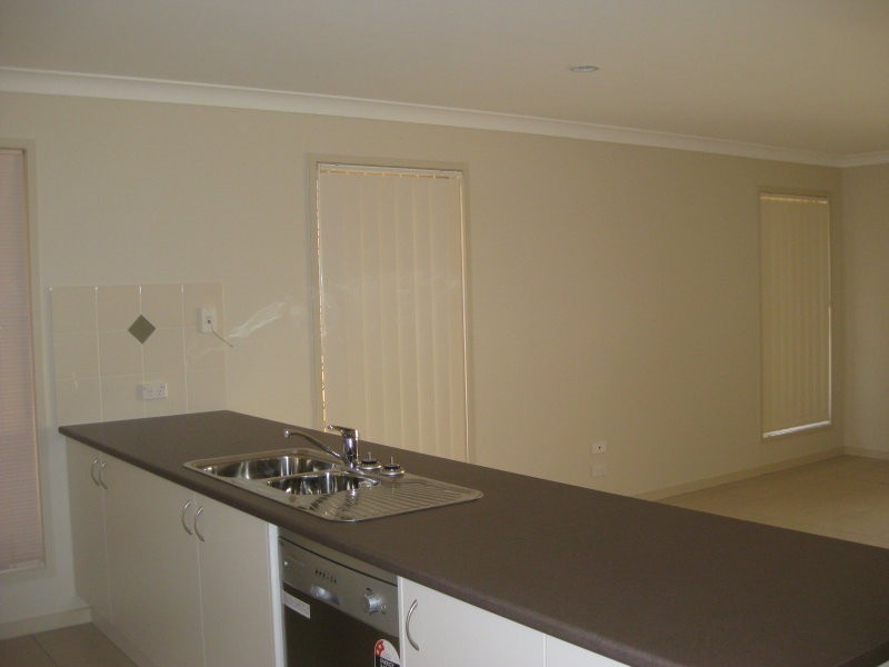 9 Vanessa Close, Richlands QLD 4077