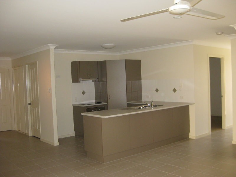 11 Vanessa Close, Richlands QLD 4077