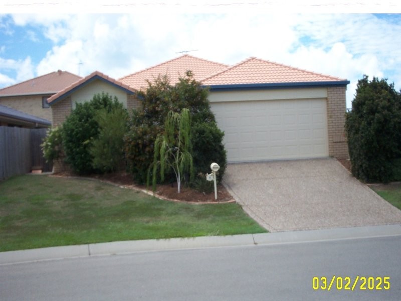 8 Nique Court, Scarborough QLD 4020