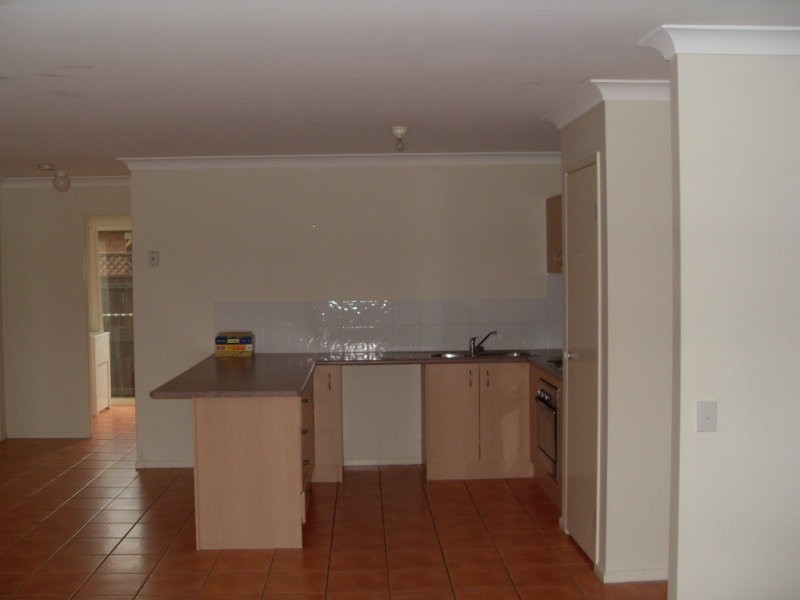 3 Walter Street, Scarborough QLD 4020