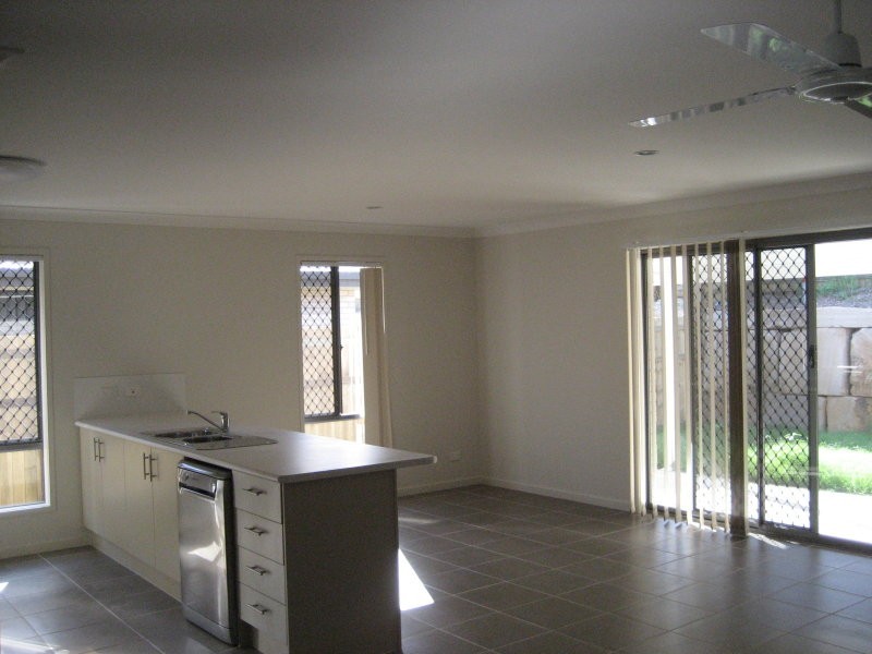 1 Prospect Street, Warner QLD 4500