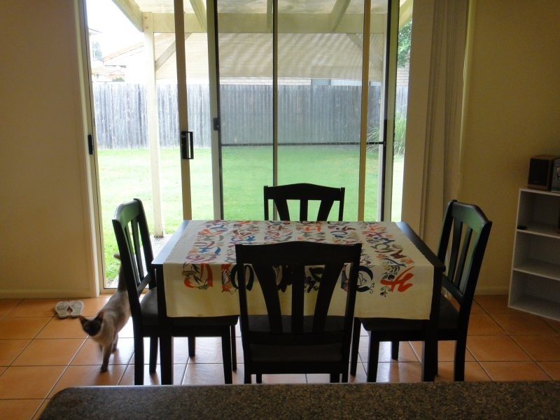 4 David Close, Scarborough QLD 4020