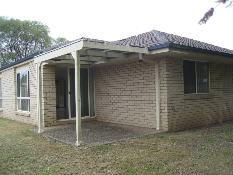 38 Poinciana Street, Wynnum West QLD 4178