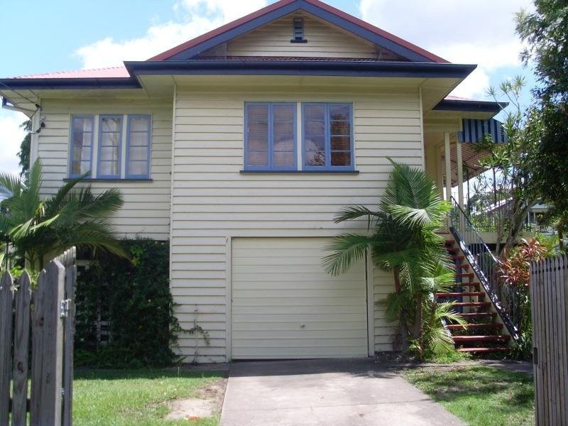 349 Rode Rd, Wavell Heights QLD 4012