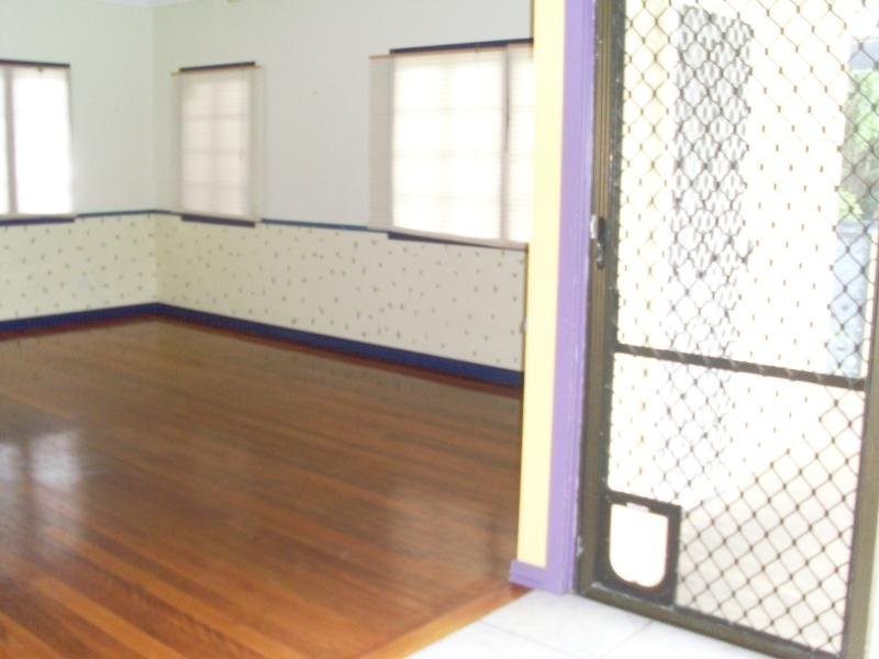 349 Rode Rd, Wavell Heights QLD 4012