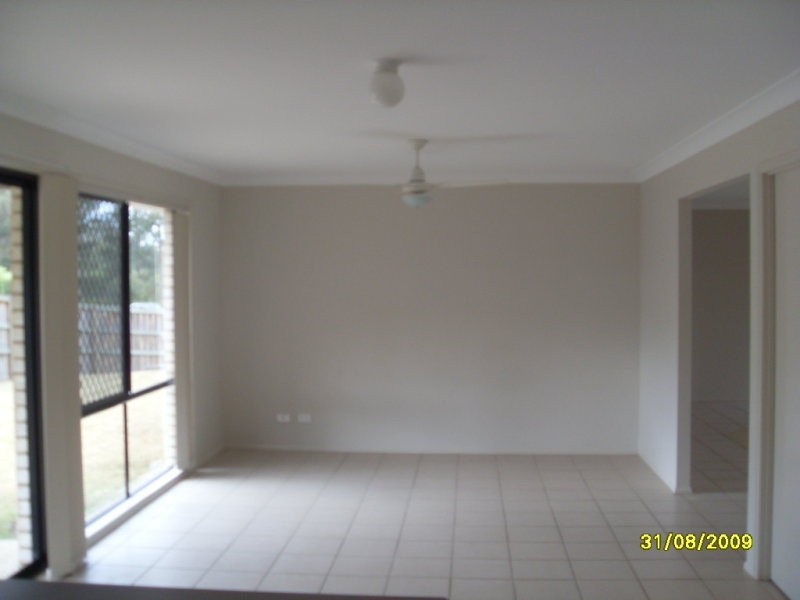 28 Silverash Court, Warner QLD 4500