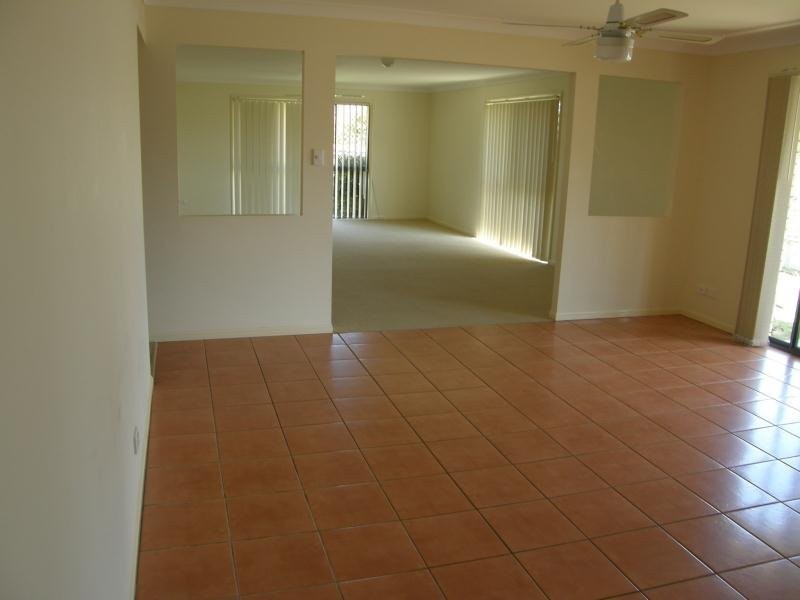 37 D’Aguilar Street, Petrie QLD 4502