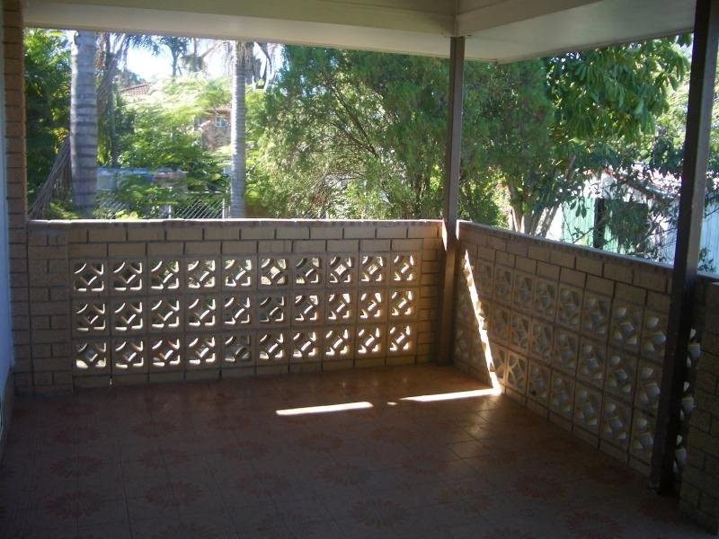 39 Samsonvale Road, Strathpine QLD 4500