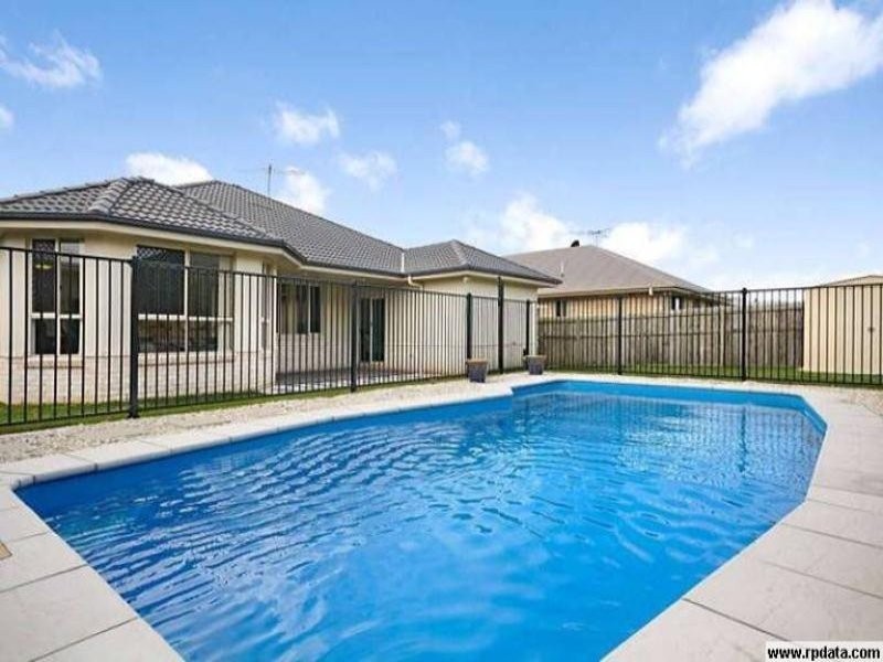 33 Echidna Parade, North Lakes QLD 4509