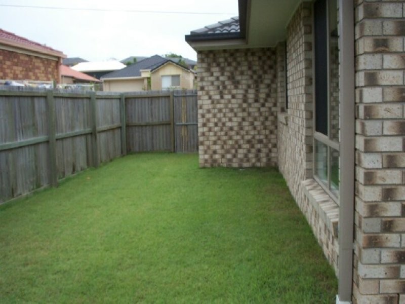 91 New Lindum Road, Wynnum West QLD 4178