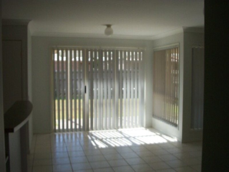 3 Carabbean Close, Wynnum West QLD 4178