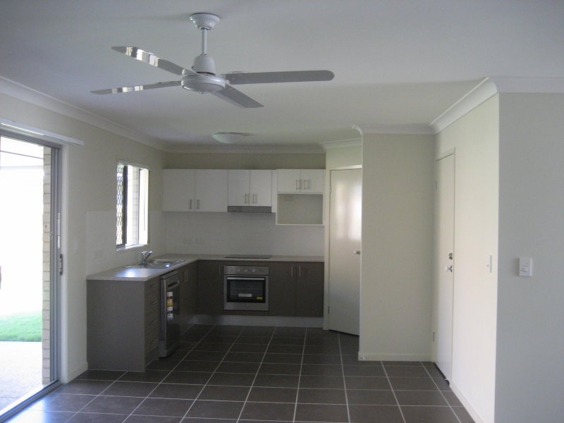 8 Doogal Court, Redbank Plains QLD 4301