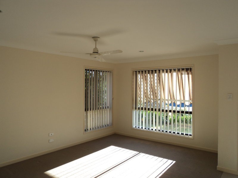 24 Pallas Parade, Warner QLD 4500