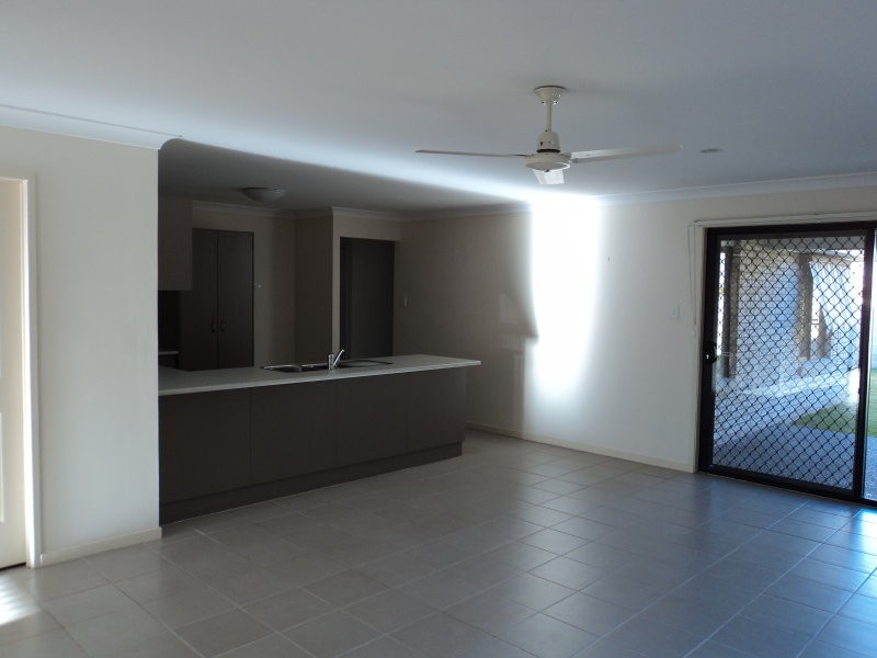 24 Pallas Parade, Warner QLD 4500