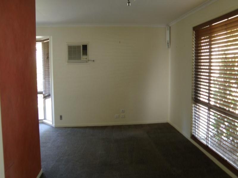 15 Brewster Court, Petrie QLD 4502