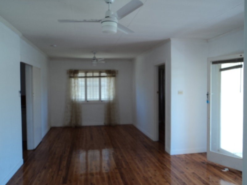 13 Davis Street, Redcliffe QLD 4020