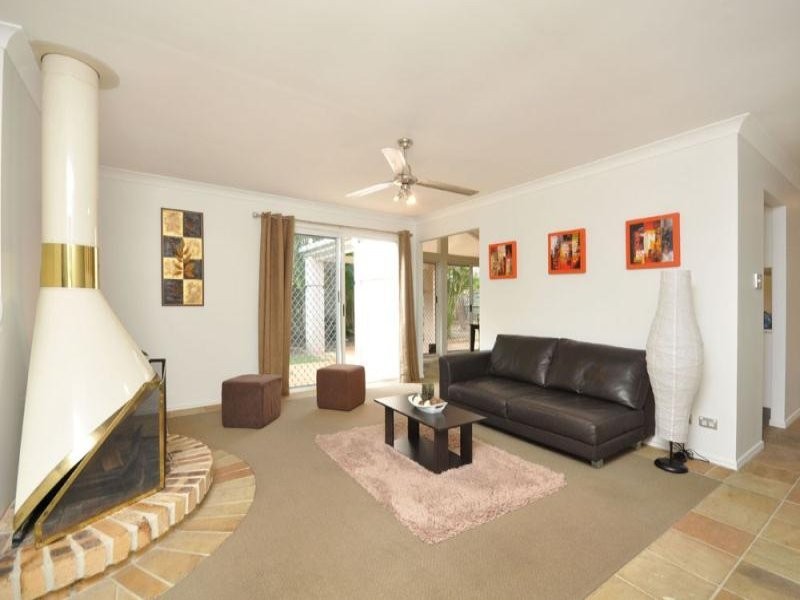 42 Wendon Way, Bridgeman Downs QLD 4035