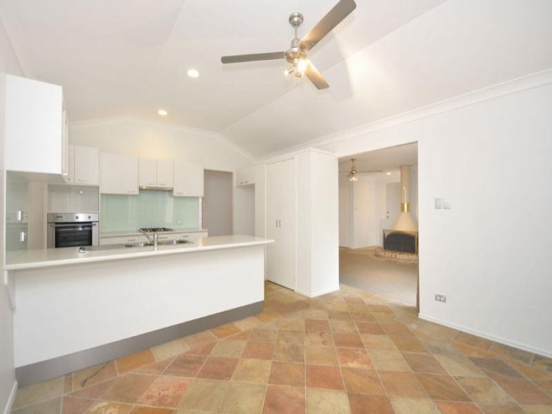 42 Wendon Way, Bridgeman Downs QLD 4035