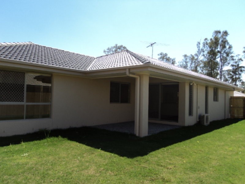 5 Maud Street, Windaroo QLD 4207