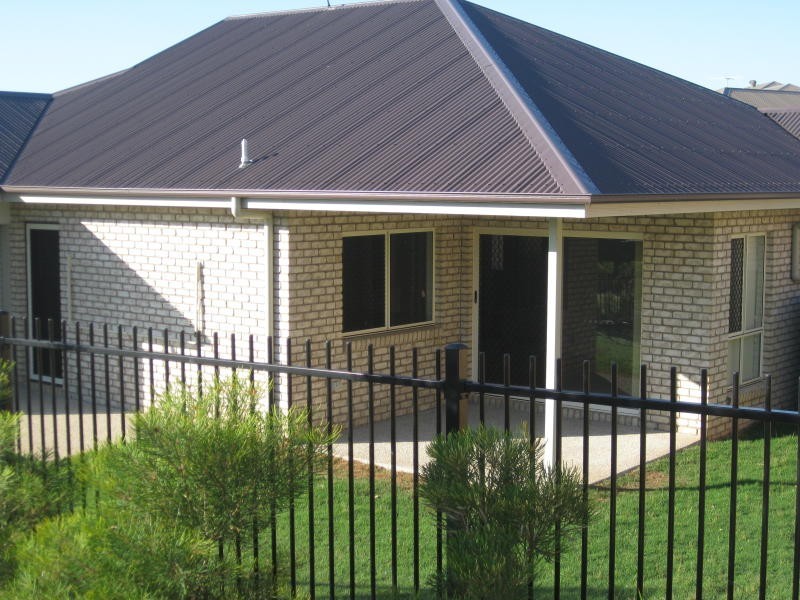 9 Forrestal Circuit, North Lakes QLD 4509