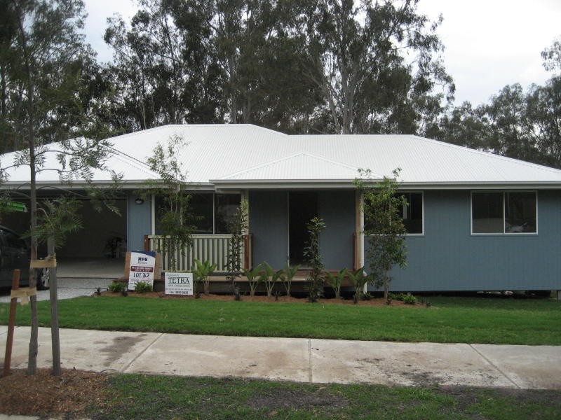 27 Salomon Court, Goodna QLD 4300