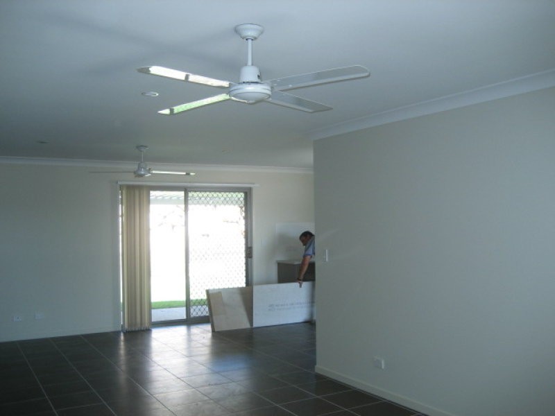 8 Doogal Court, Redbank Plains QLD 4301