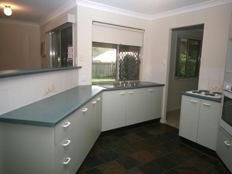 15 Fairview Place, Bridgeman Downs QLD 4035