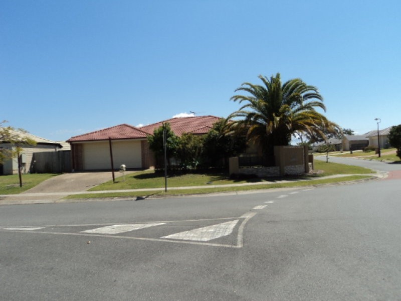 8 Amity Drive, Rothwell QLD 4022