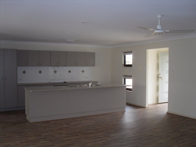 8 Figbird Close, Goodna QLD 4300