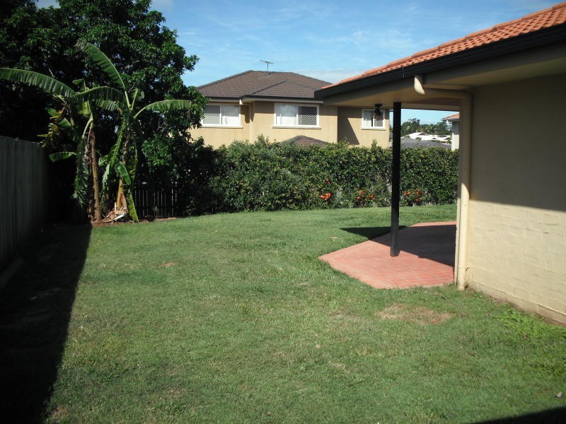 4 Gladebourne Crescent, Victoria Point QLD 4165