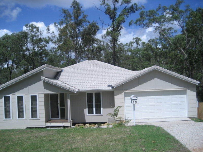 19 Andrew Walker Drive, Goodna QLD 4300