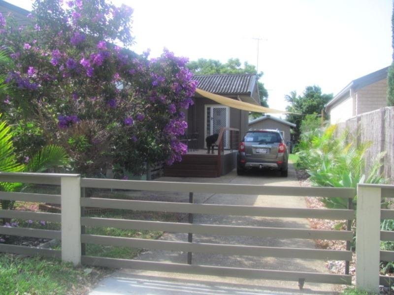 54 Bell Street, Clontarf QLD 4019