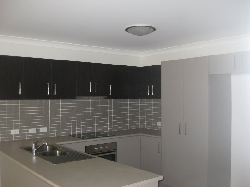 16 Salomon Court, Goodna QLD 4300