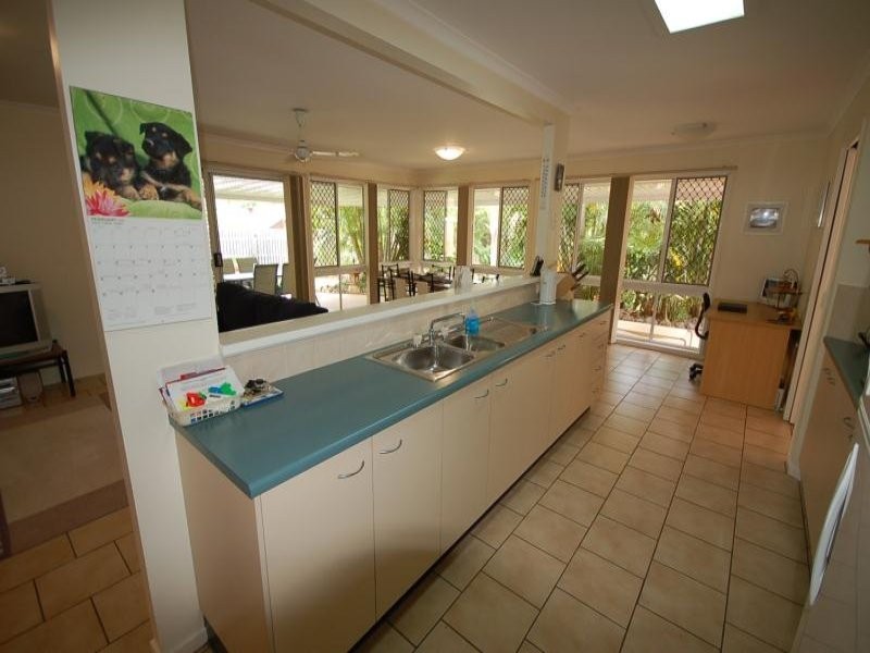 2 Wyara Court, Petrie QLD 4502