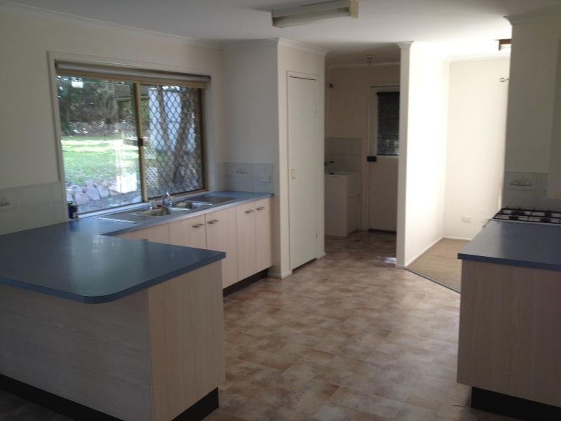 8 Beckett Road, Mcdowall QLD 4053