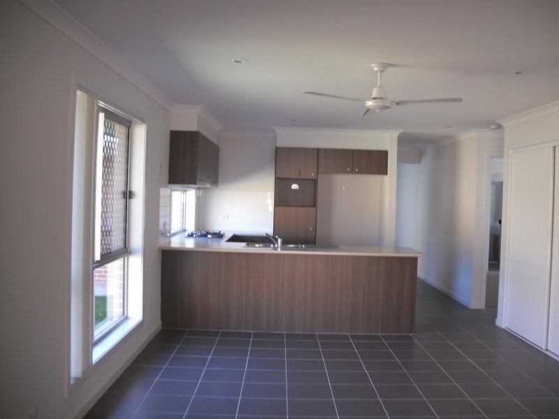 11 Windamere Street, Warner QLD 4500