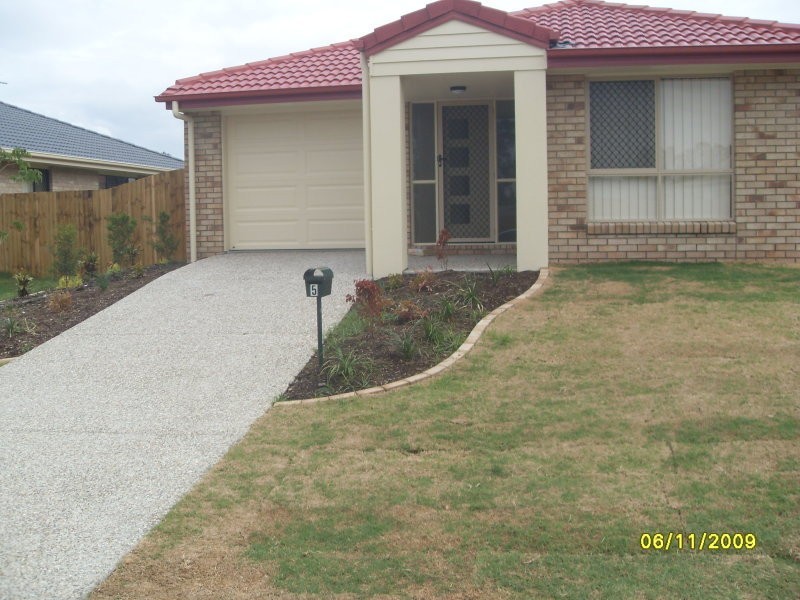 5 Patsy Crescent, Redbank Plains QLD 4301