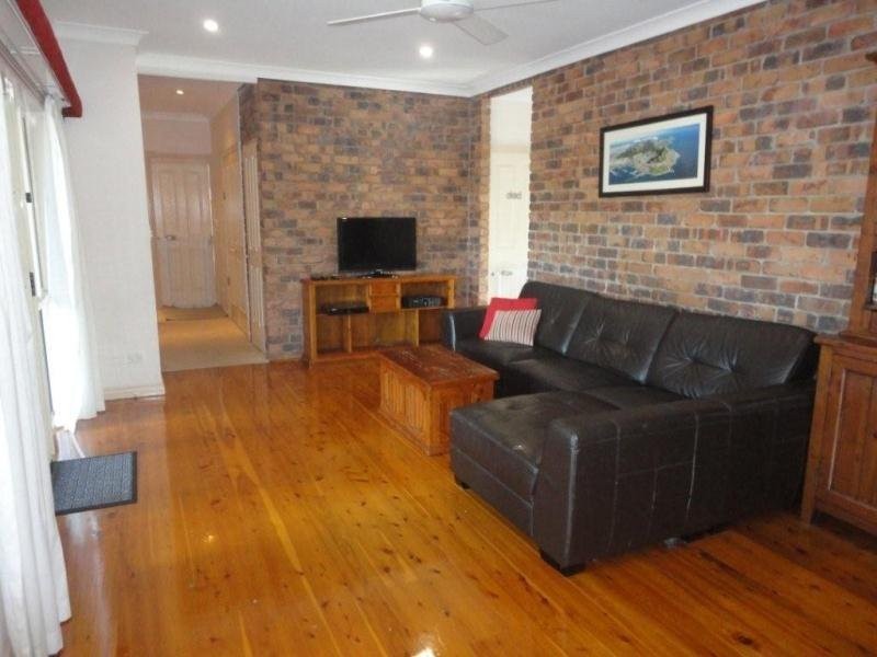 6 Cosmos Place, Bridgeman Downs QLD 4035