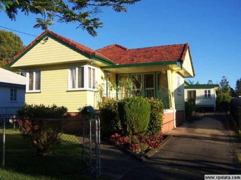 24 Hinchcliffe Street, Zillmere QLD 4034