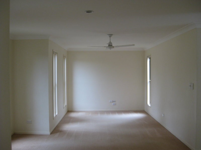 9 Wade Court, Shailer Park QLD 4128