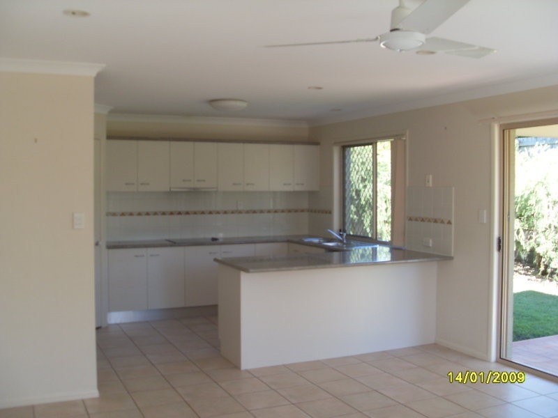 2 Burkett Crescent, Victoria Point QLD 4165