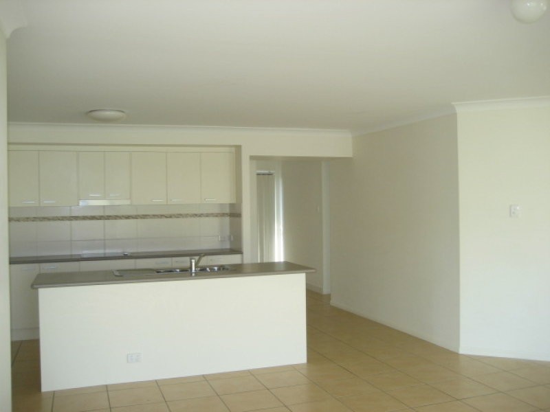 19 Kite Crescent, Eagleby QLD 4207