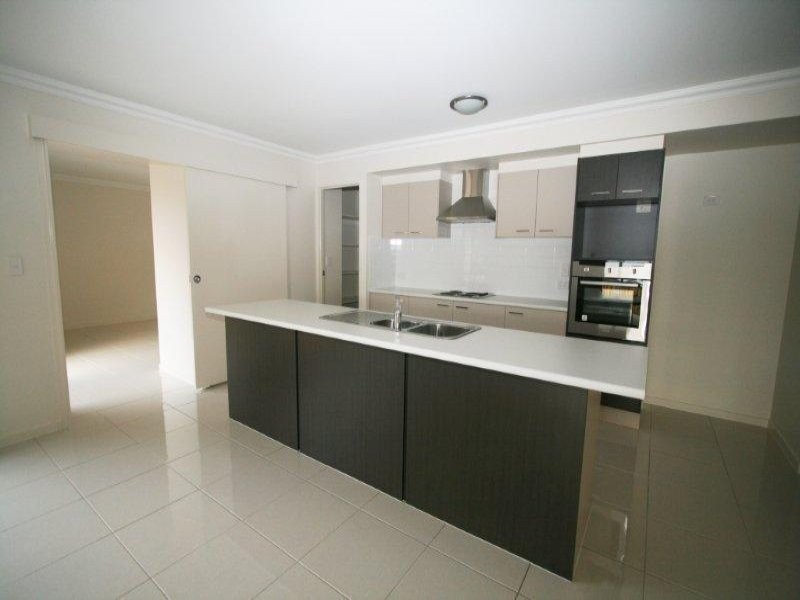 52 Hume Cct, Warner QLD 4500