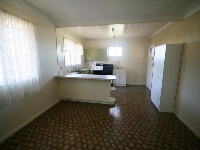 12 Parkmore Street, Boondall QLD 4034